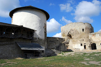 Каменец-Подольский. Двор замка