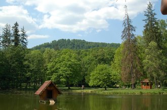 Озеро на території замку графа Шенборна